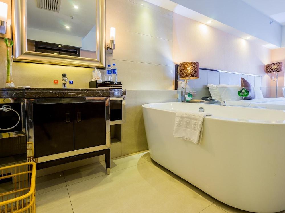 Clayton Hotel-Near Pazhou Exhibition Center Guangzhou Exteriör bild